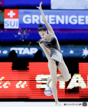 sr q grueniger lauren sui ph simone ferraro sfa01392 copia